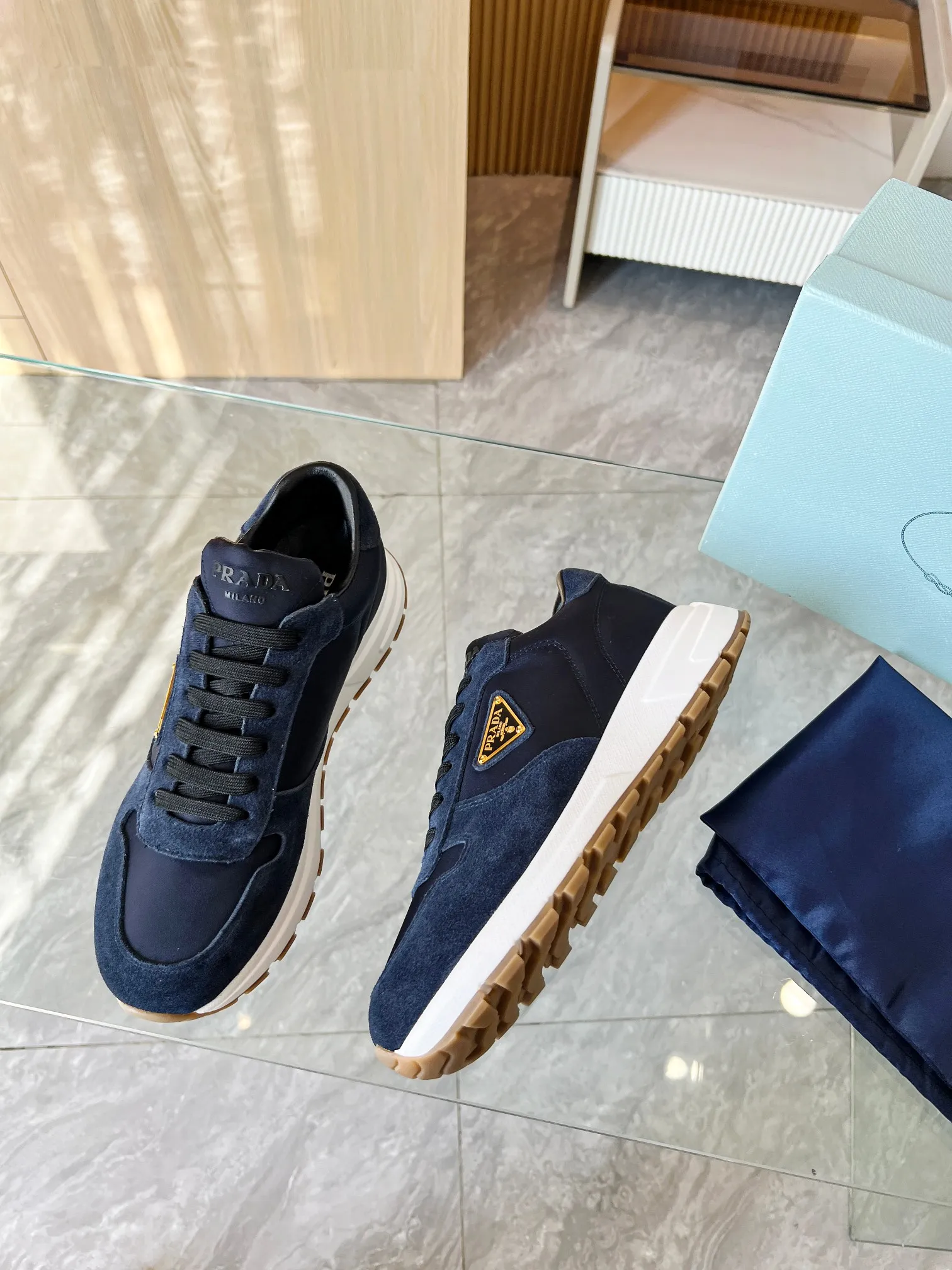 👟👟Ex-factory price 520👟👟 Prada "PRADA.." 2024 explosive model for couples has been shipped. , original version developed 1:1, fabric: waterproof cement nylon cloth, lining: sheepskin, foot weight: sheepskin, 35--46 yards, "34 and 41 yards can be customized without return"